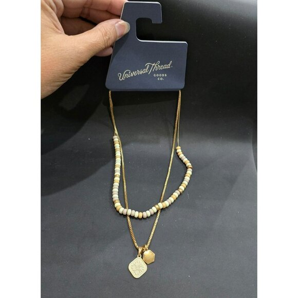 Universal Threads necklace 2 pc set & 8 pc earring NWT on card gold color lot - Picture 2 of 9